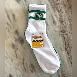 Peanuts | 3 pair Snoopy shamrock ankle crew socks